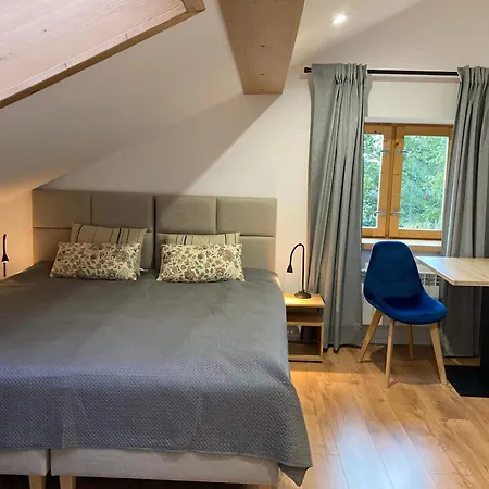 בית אירוח Dom W Sadzie Frydrychowka יבוז'ינקה