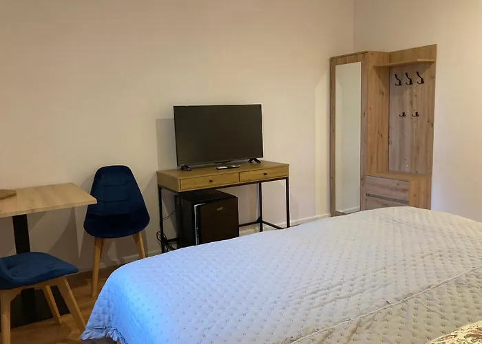 בית אירוח Dom W Sadzie Frydrychowka יבוז'ינקה