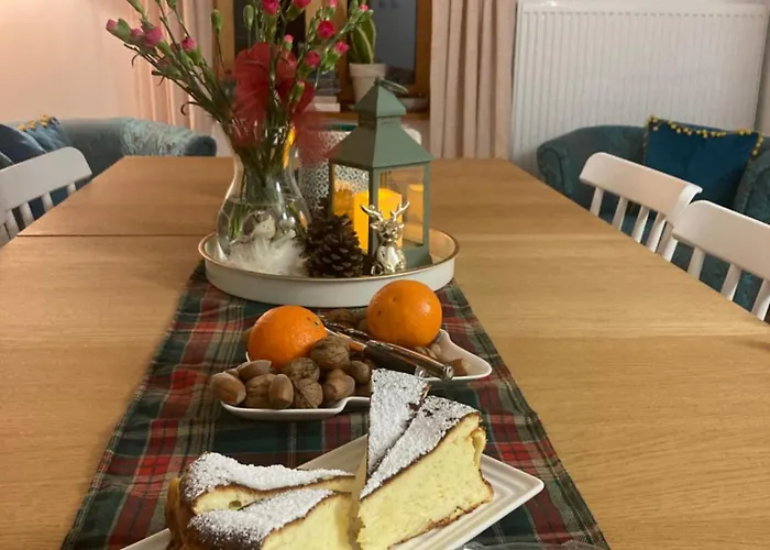 Dom W Sadzie Frydrychowka בית אירוח *